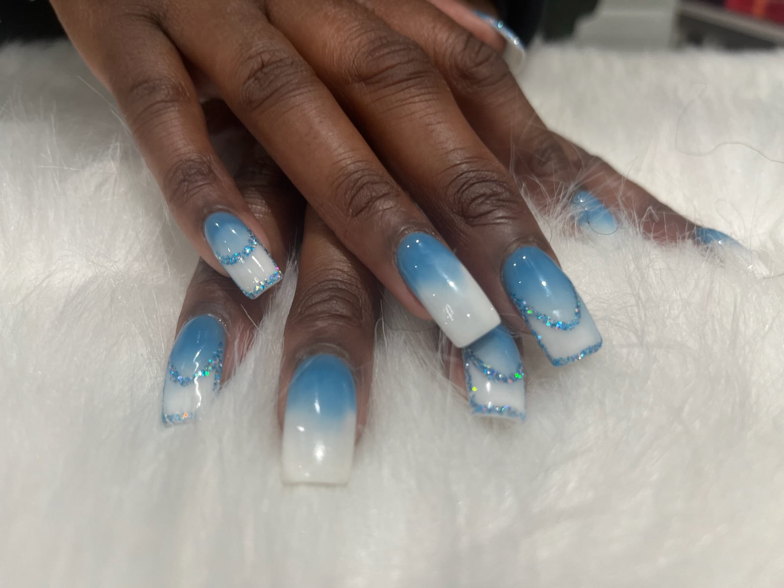2025 Midnight Blue Ombre Nails That Wow
