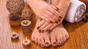 Naperville Nail Salon Guide to Pedicures and Foot Care 