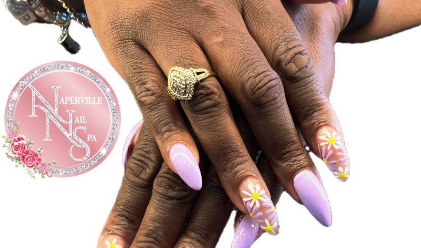 No Chip Manicure In Naperville, IL